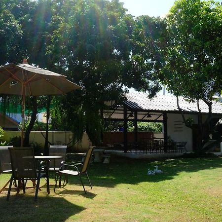 Udee Cozy Bed & Breakfast Chiang Mai Esterno foto