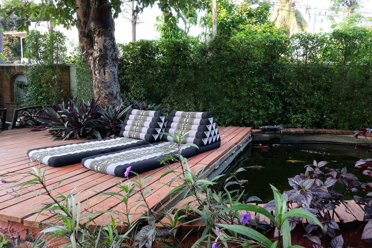 Udee Cozy Bed & Breakfast Chiang Mai Esterno foto