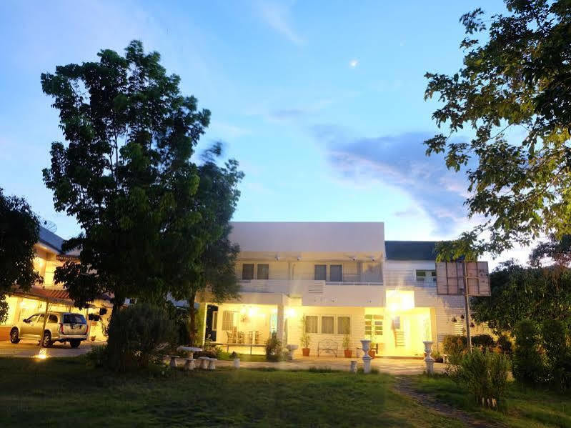 Udee Cozy Bed & Breakfast Chiang Mai Esterno foto