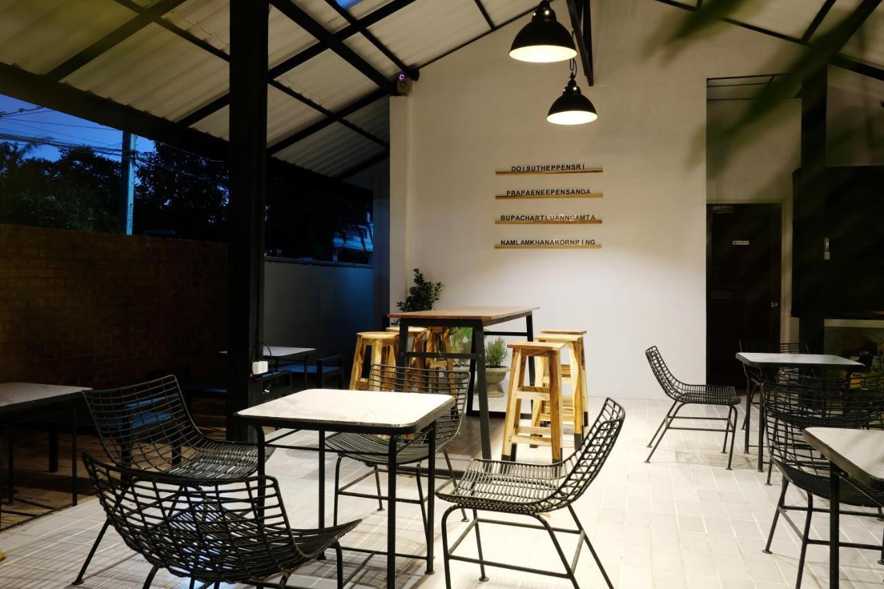 Udee Cozy Bed & Breakfast Chiang Mai Esterno foto