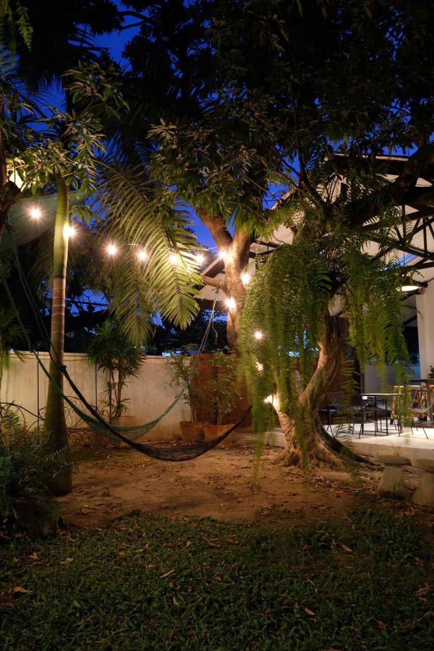 Udee Cozy Bed & Breakfast Chiang Mai Esterno foto