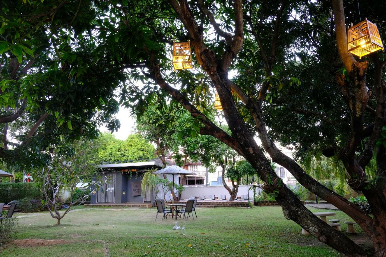 Udee Cozy Bed & Breakfast Chiang Mai Esterno foto