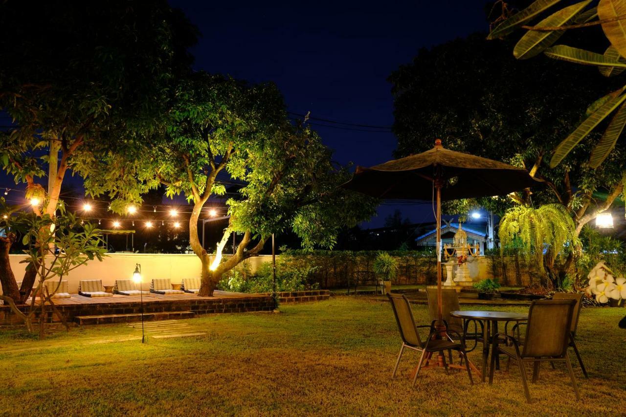 Udee Cozy Bed & Breakfast Chiang Mai Esterno foto